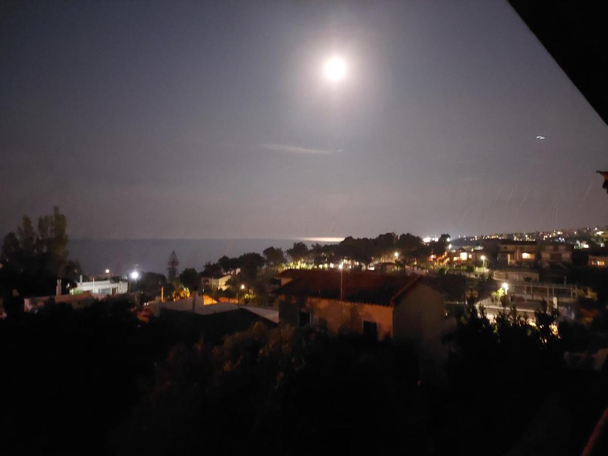 Sea View Apartment 15 Min From Athens Airport Néa Mákri Esterno foto